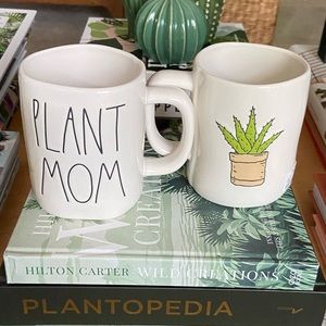 Rae Dunn PLANT MOM Ceramic Coffee Mug